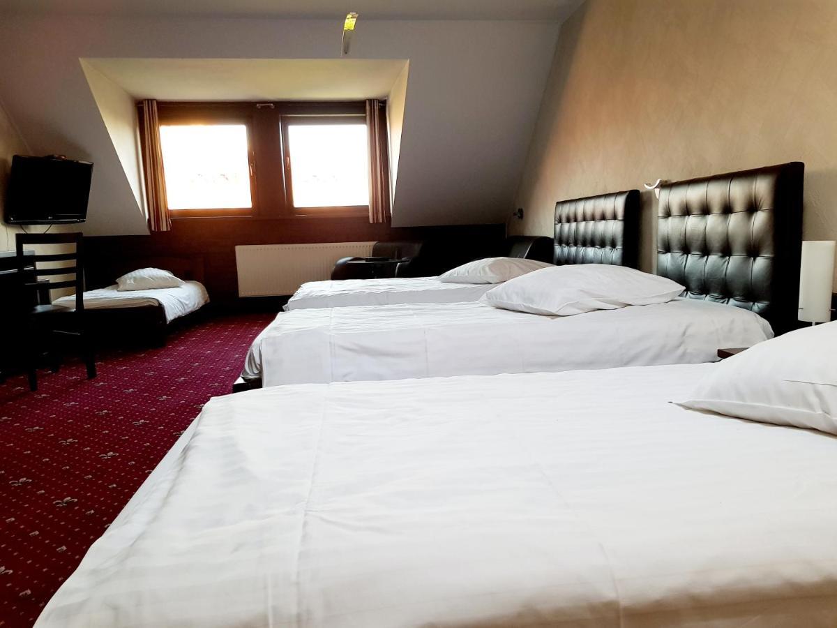 Amadeus Hotel Zielona Gora Dış mekan fotoğraf