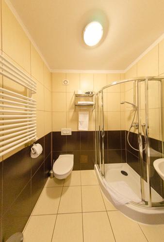 Amadeus Hotel Zielona Gora Dış mekan fotoğraf