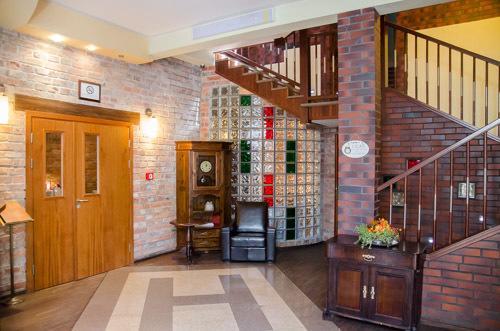 Amadeus Hotel Zielona Gora Dış mekan fotoğraf