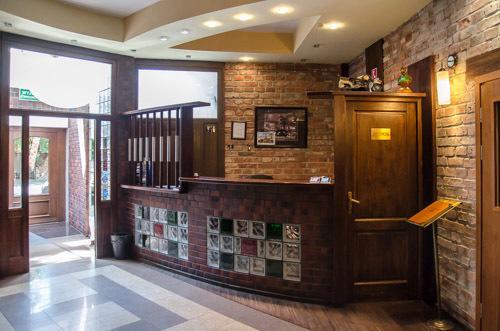 Amadeus Hotel Zielona Gora Dış mekan fotoğraf